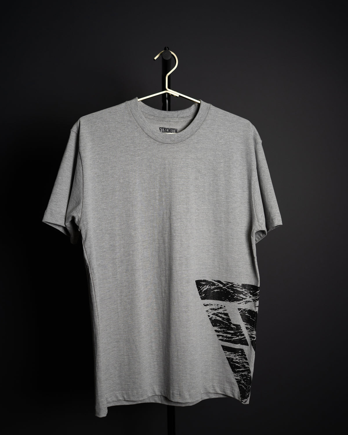DISTRESSED HEAVYWEIGHT REALM TEE