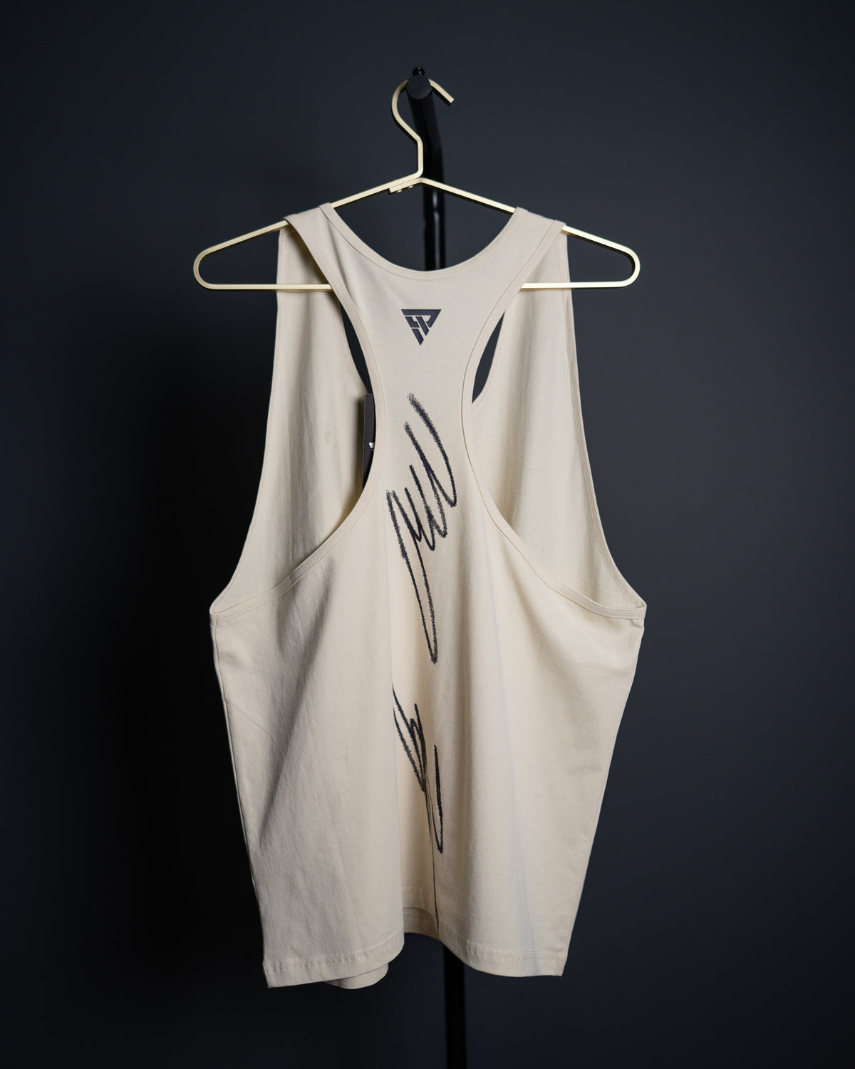 SIGNATURE STRINGER