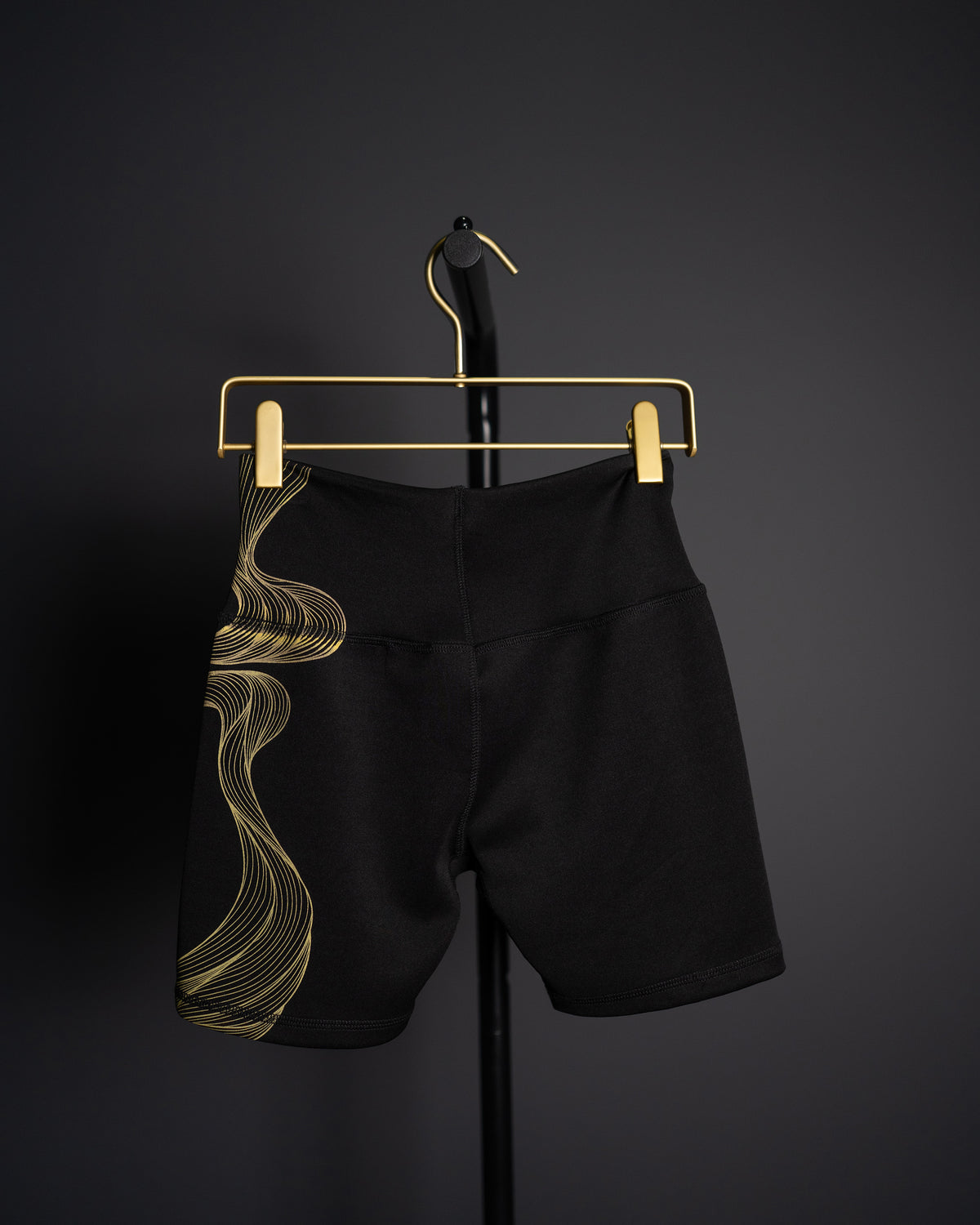 WOMENS REALM SHORTS